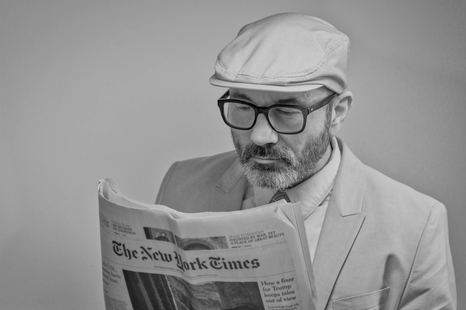 Mann, Der Eine Zeitung Liest